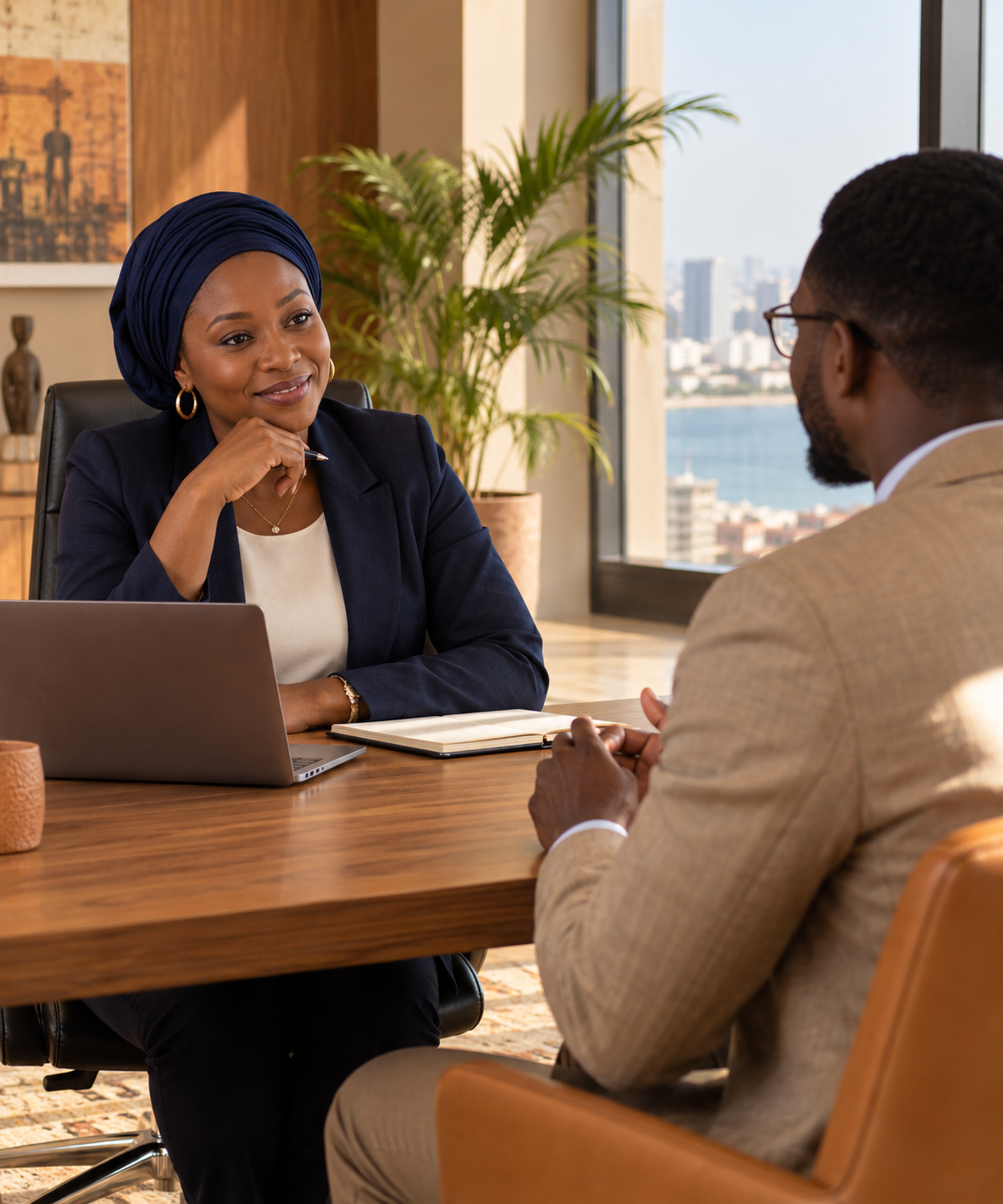 Entretien entre une recruteuse et un candidat sénégalais à Dakar